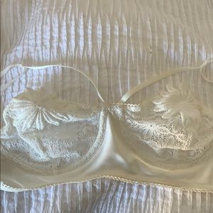 For Love and Lemons White Flower Brallette 🍋🕊
